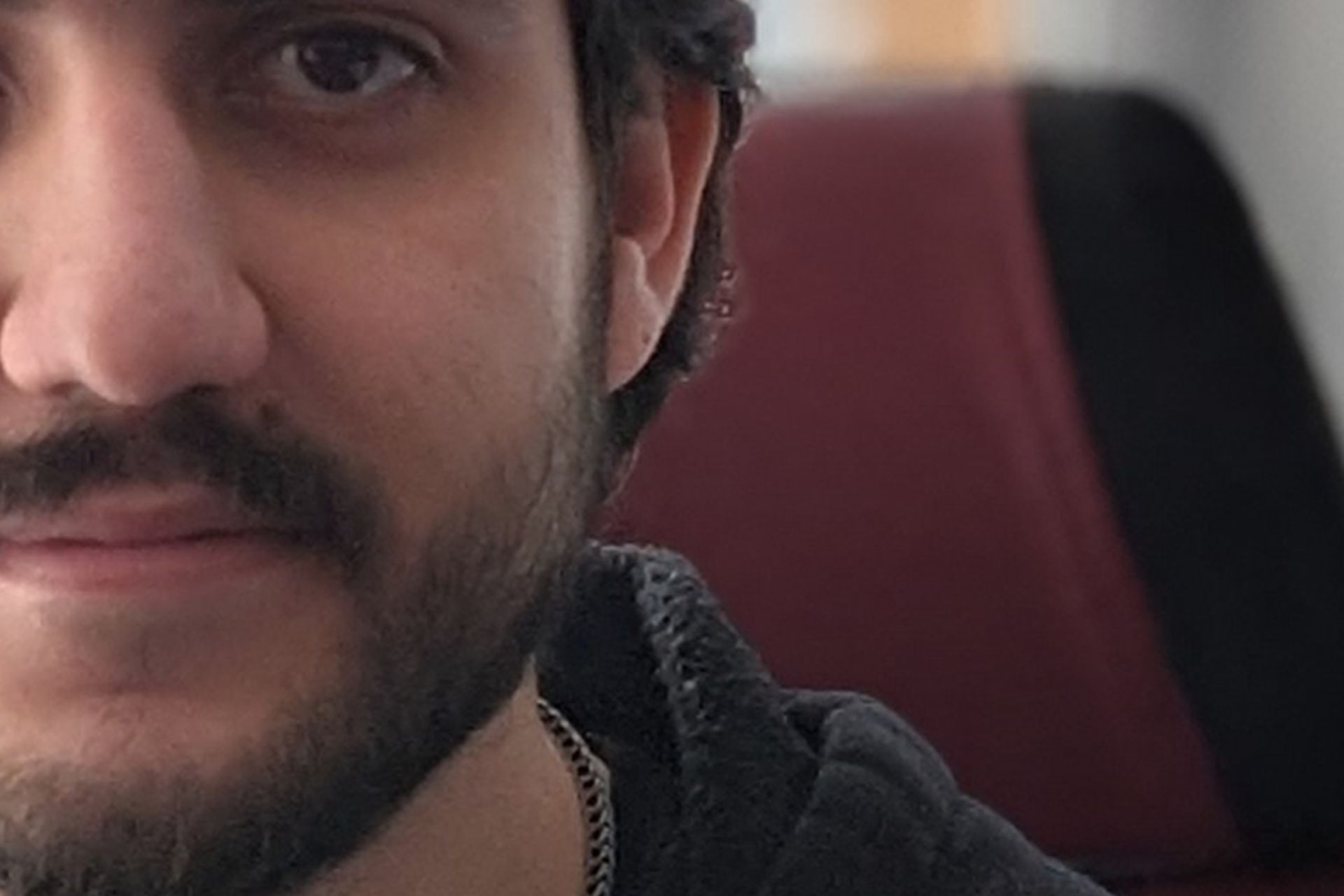 برش عکس پرتره هادی غنی زادگان