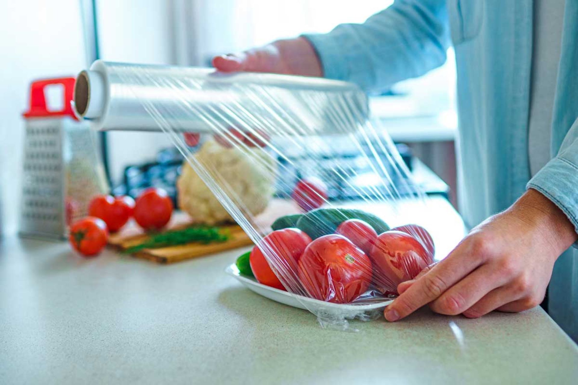 بسته‌بندی موادغذایی با پلاستیک سلفون