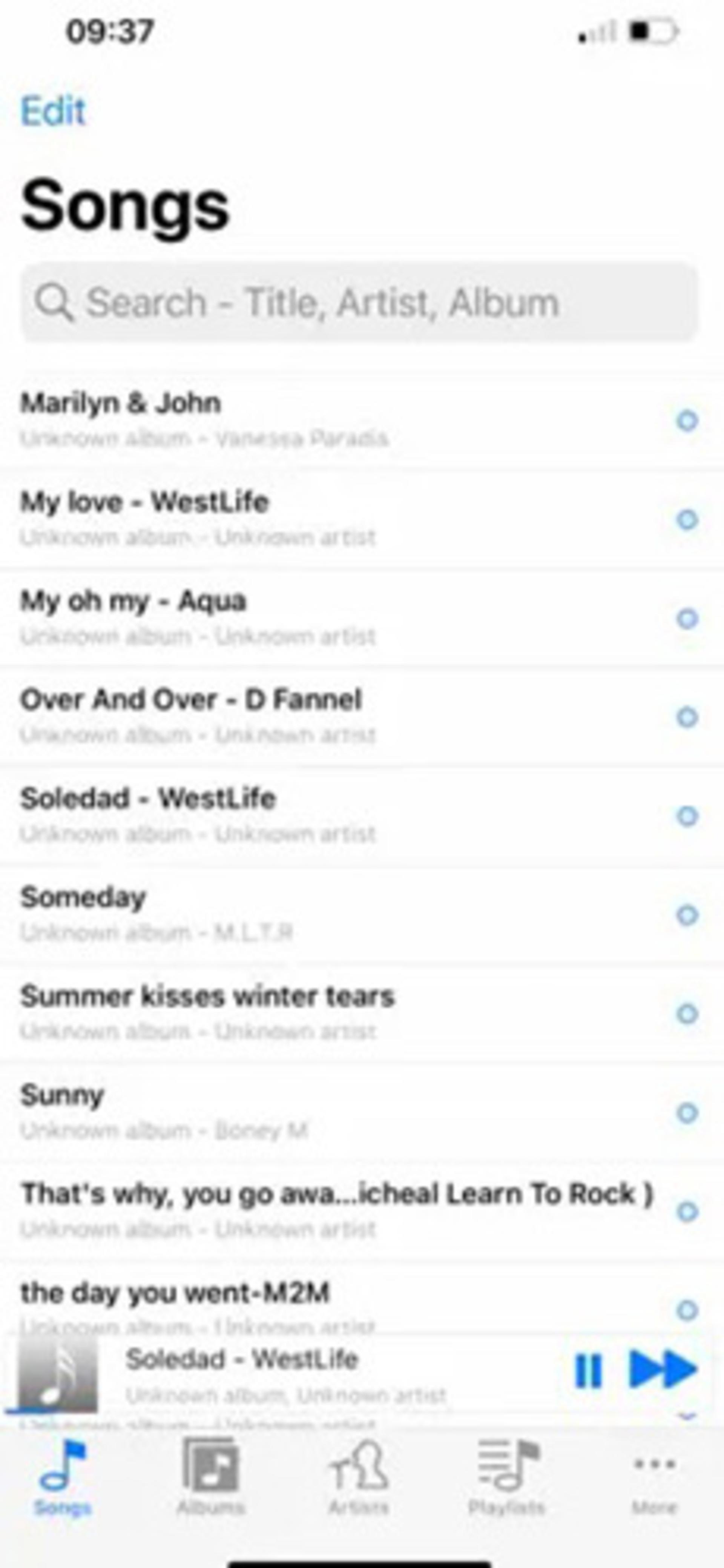 لیست موسیقی در برنامه موزیک پلیر FLAC Player Plus