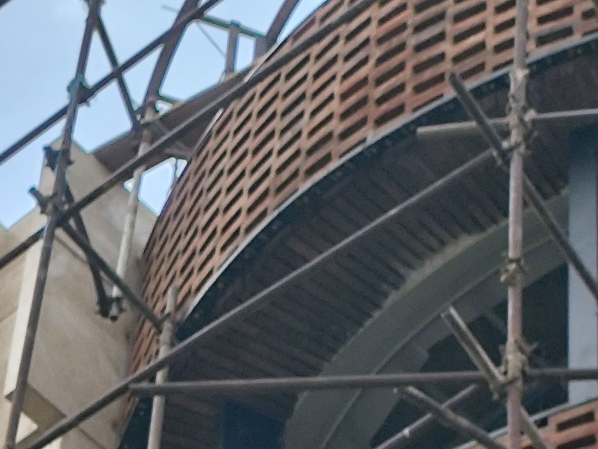 زوم ۱۰ برابر با دوربین اصلی پوکو F5 شیائومی