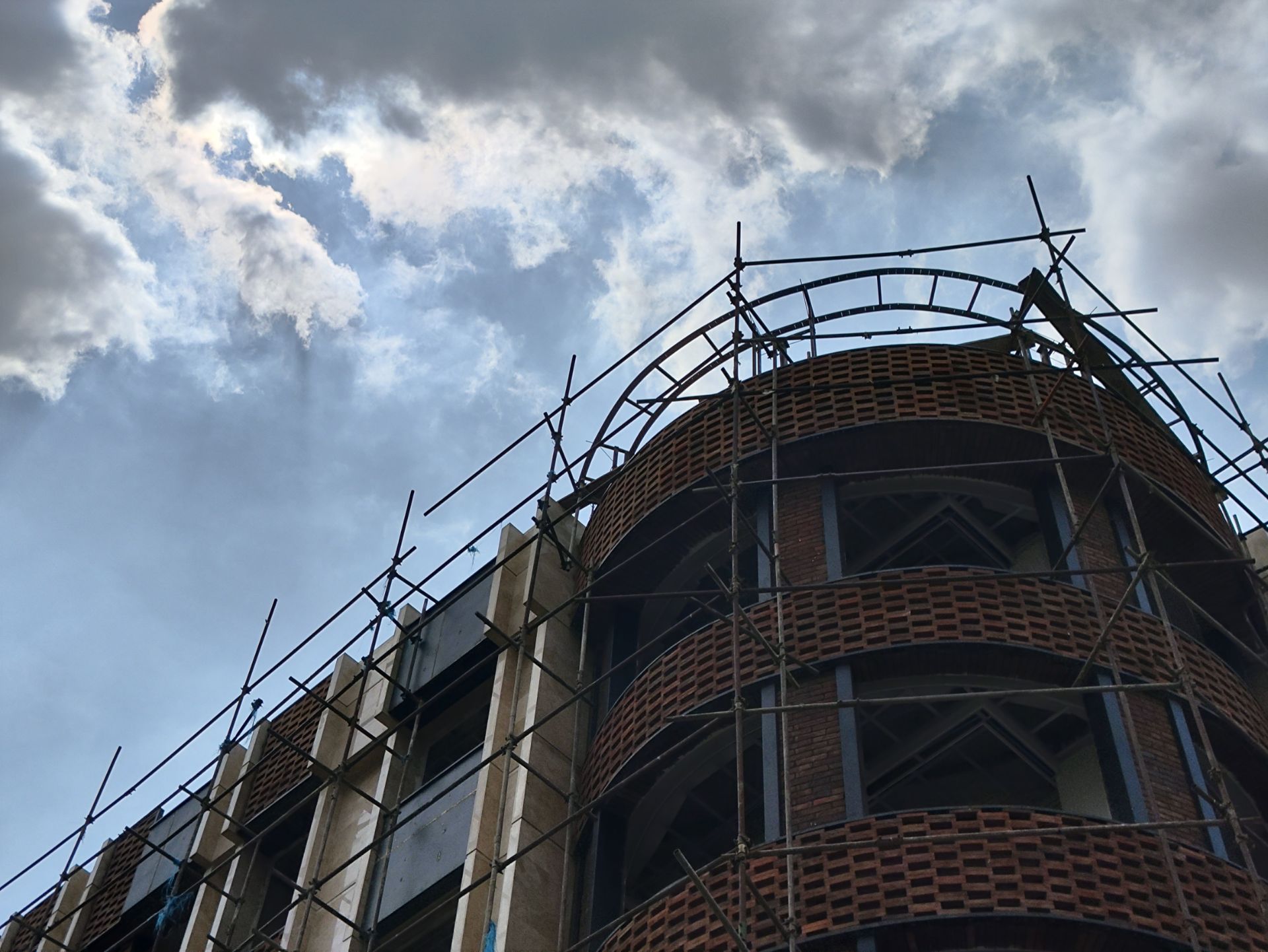 زوم ۲ برابر با دوربین اصلی پوکو F5 شیائومی