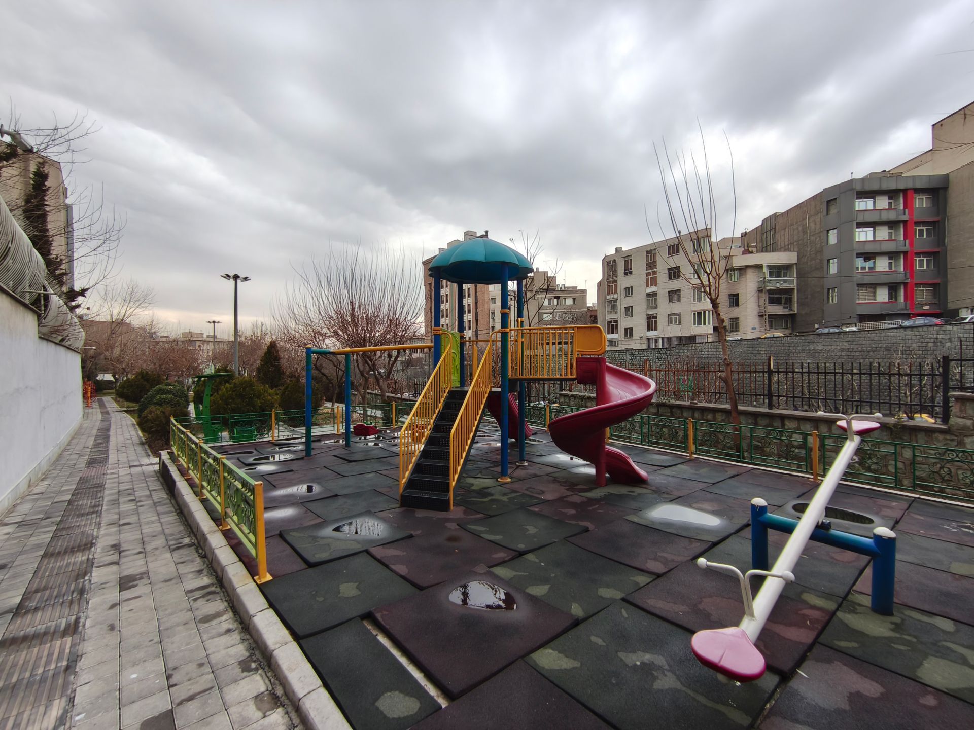 وسایل بازی رنگی