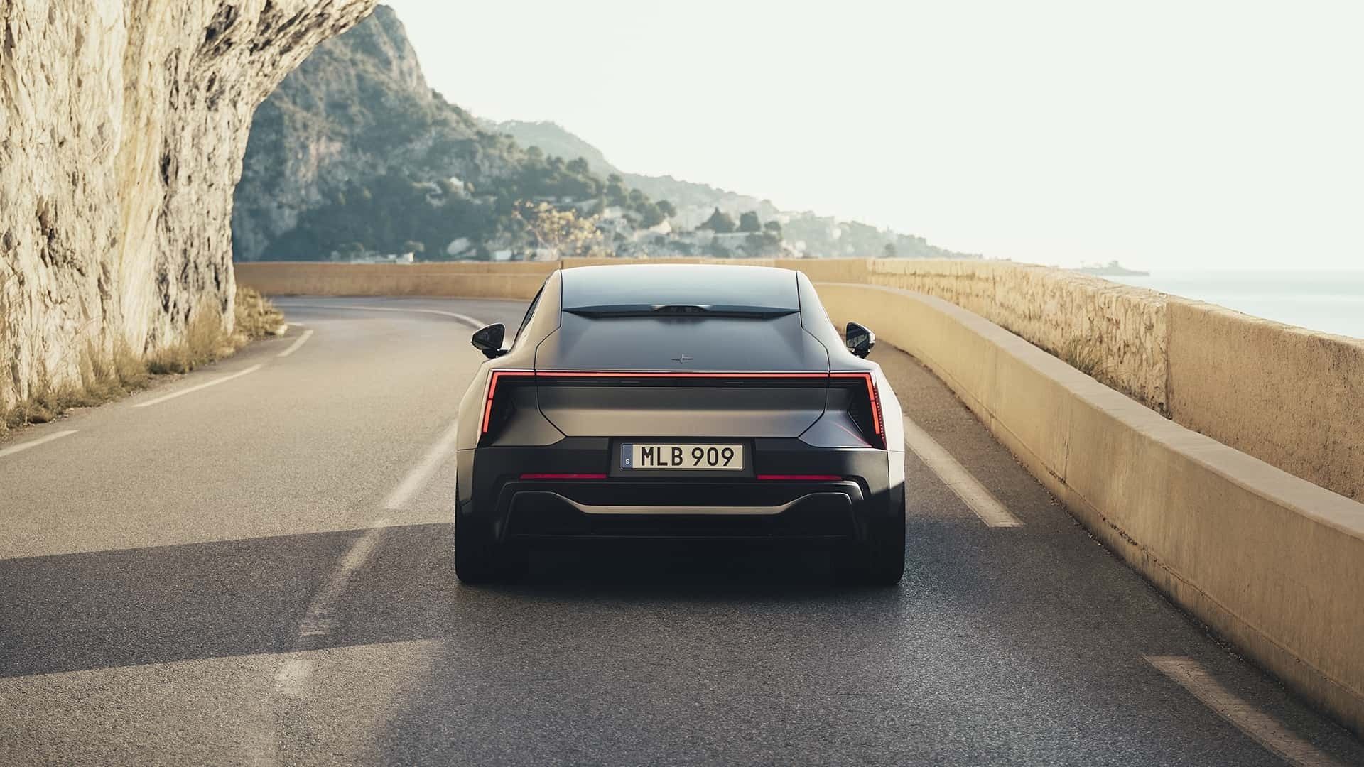 نمای عقب خودرو پولستار ۵