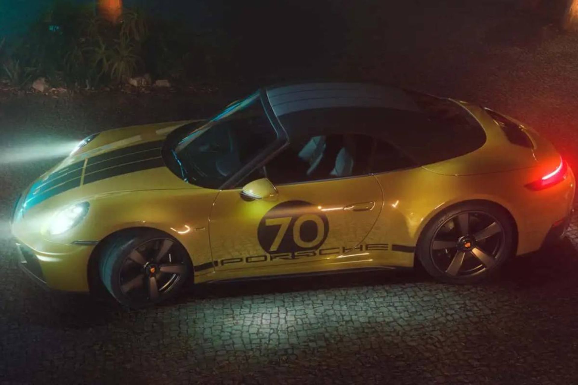پورشه 911 Spirit 70