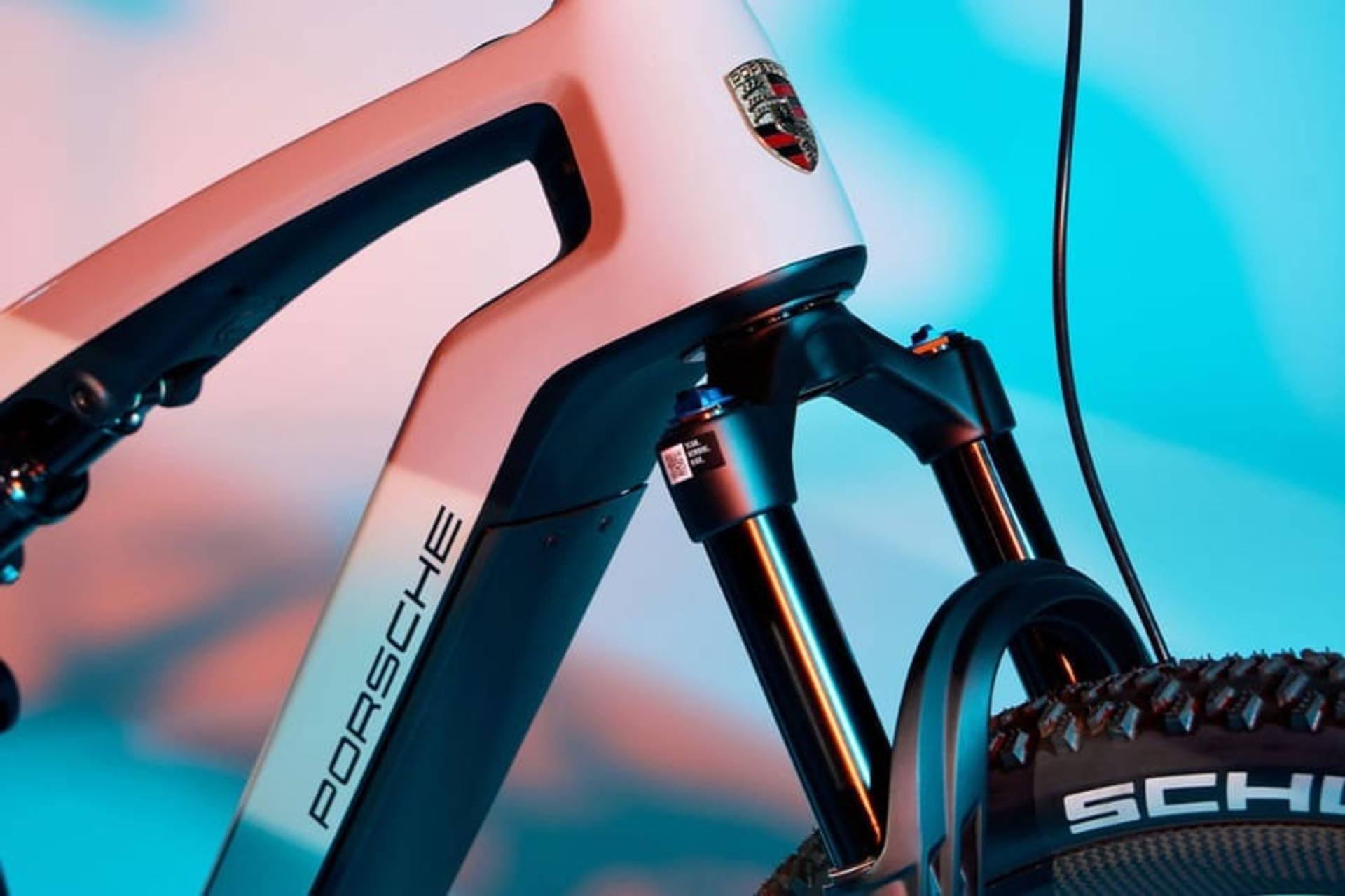 سیستم تعلیق دوچرخه‌ی eBike 2025 پورشه