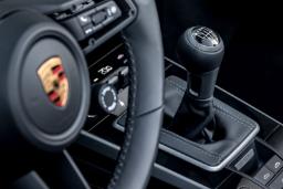 گیربکس اتوماتیک (Automatic Gearbox) جدید پورشه (Porsche) در کابین خودرو