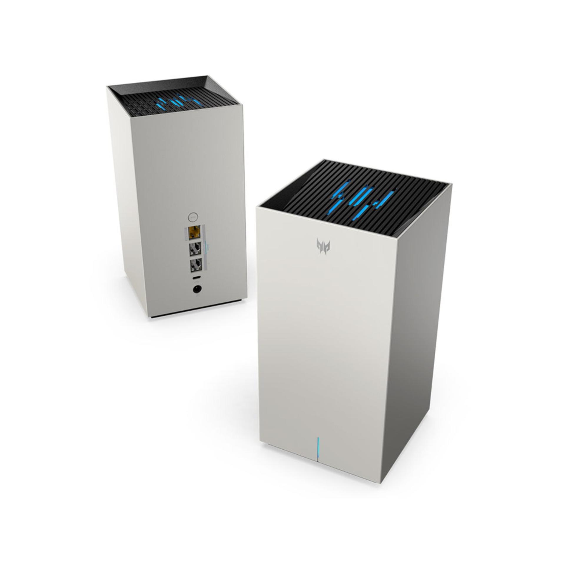 مودم سفید رنگ Predator Connect T7 در حالت ایستاده