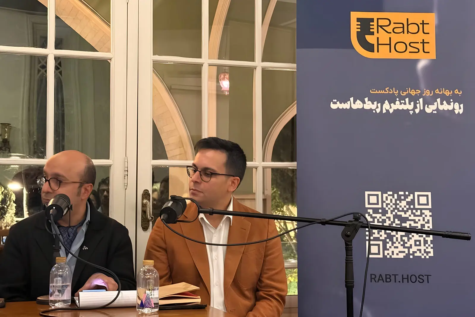 ربط‌هاست رونمایی شد؛ پلتفرمی برای درآمدزایی پادکست‌ها و تبلیغات صوتی پویا
