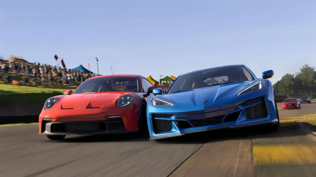 خودروهای اسپرت قرمز و آبی در حال مسابقه در پیست رانندگی در بازی Forza Motorsport