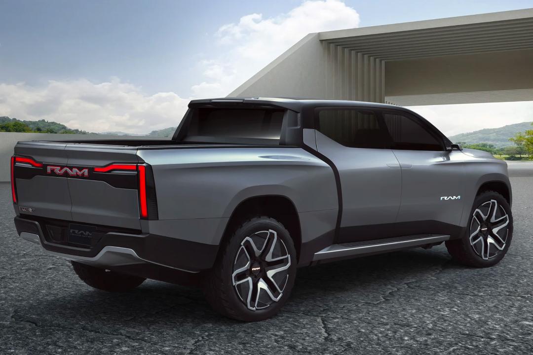 خودرو پیکاپ برقی Ram 1500 رم از نمای پشت