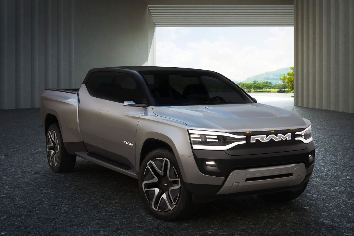 خودرو پیکاپ برقی Ram 1500 رم از نمای جلو