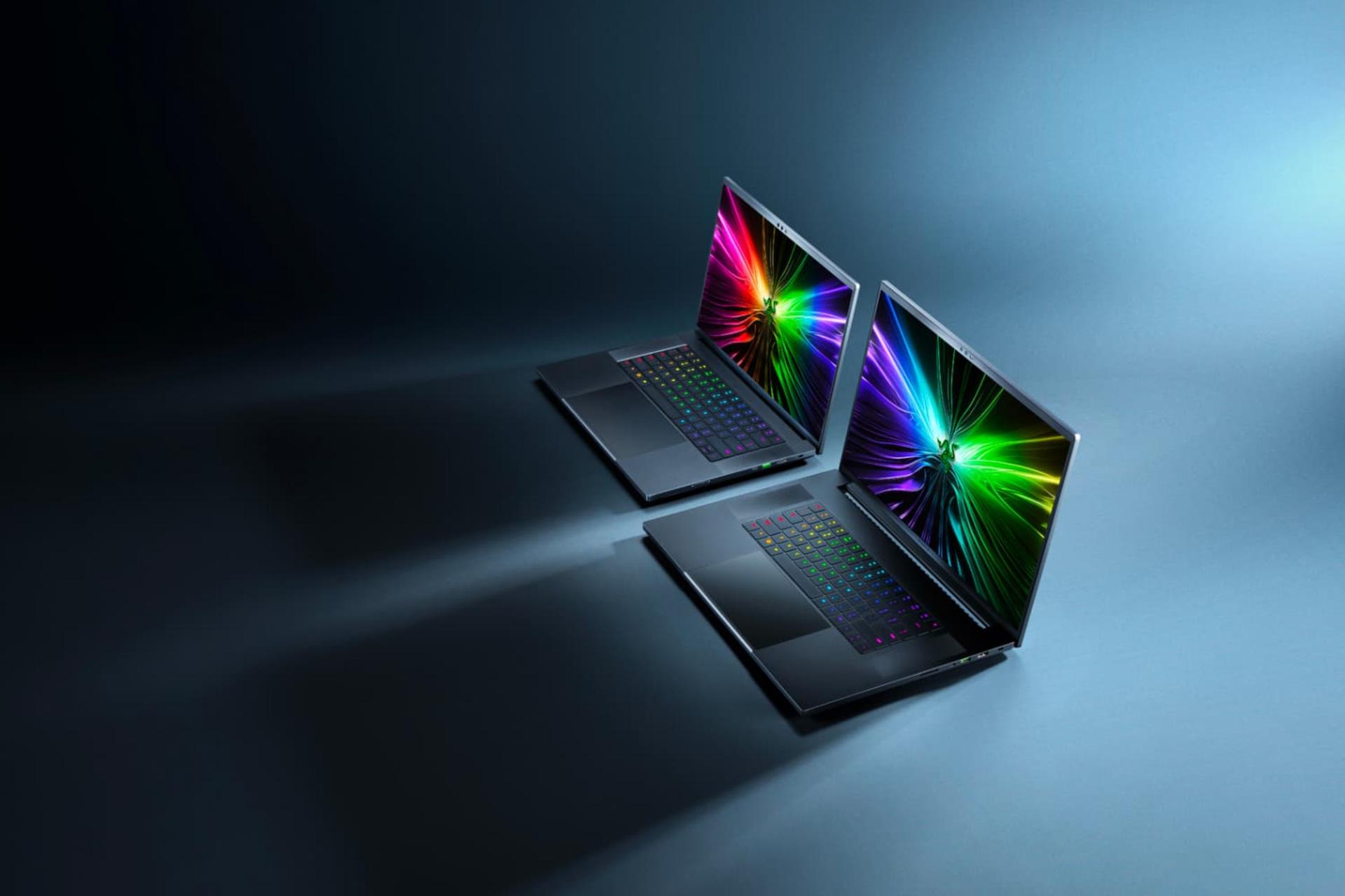 لپ تاپ ریزر بلید ۲۰۲۴ / Razer Blade 2024 دو مدل از نمای بالا