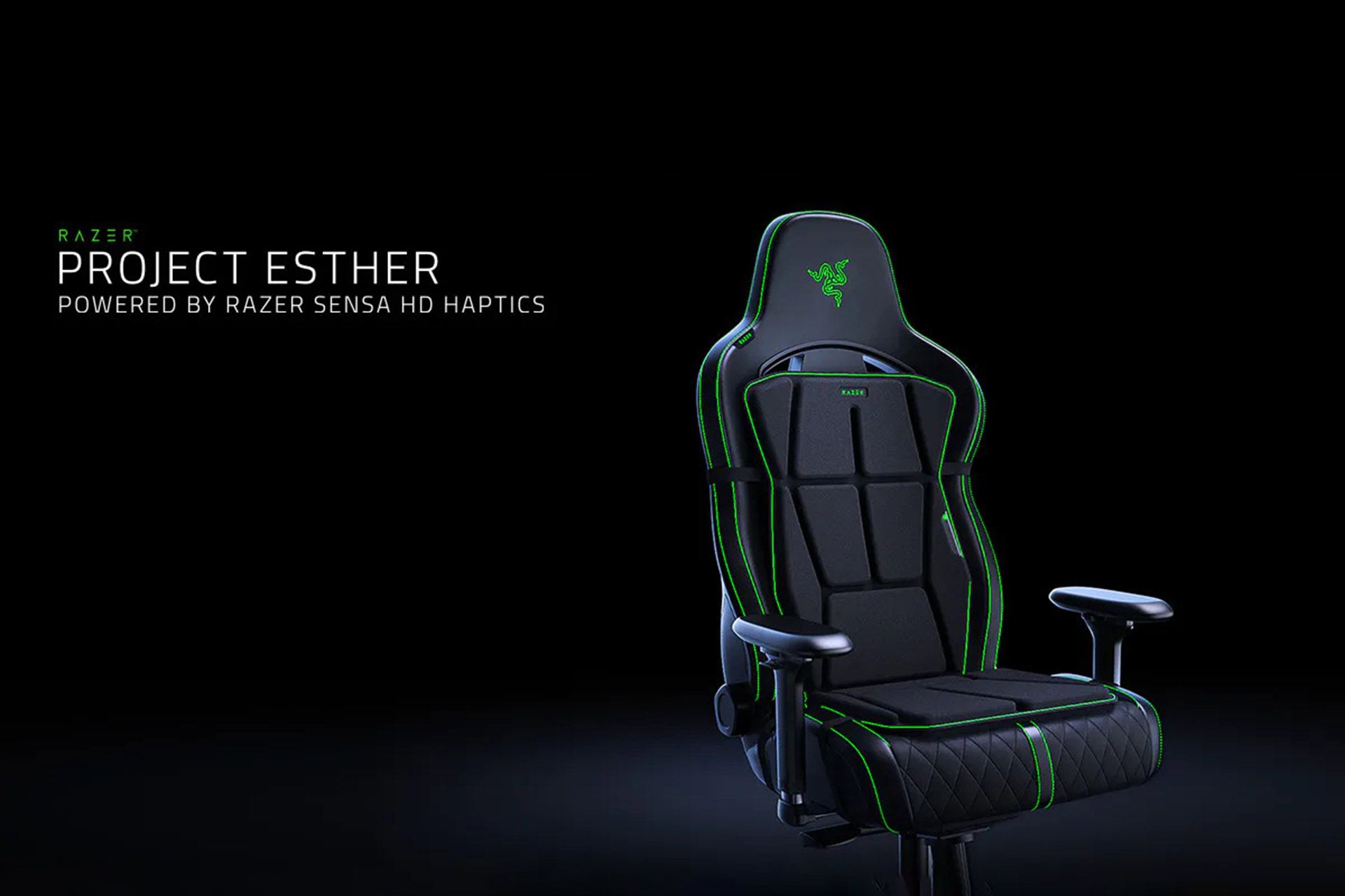 پروژه‌ی استر ریزر که روی صندلی گیمینگ ریزر سوار شده