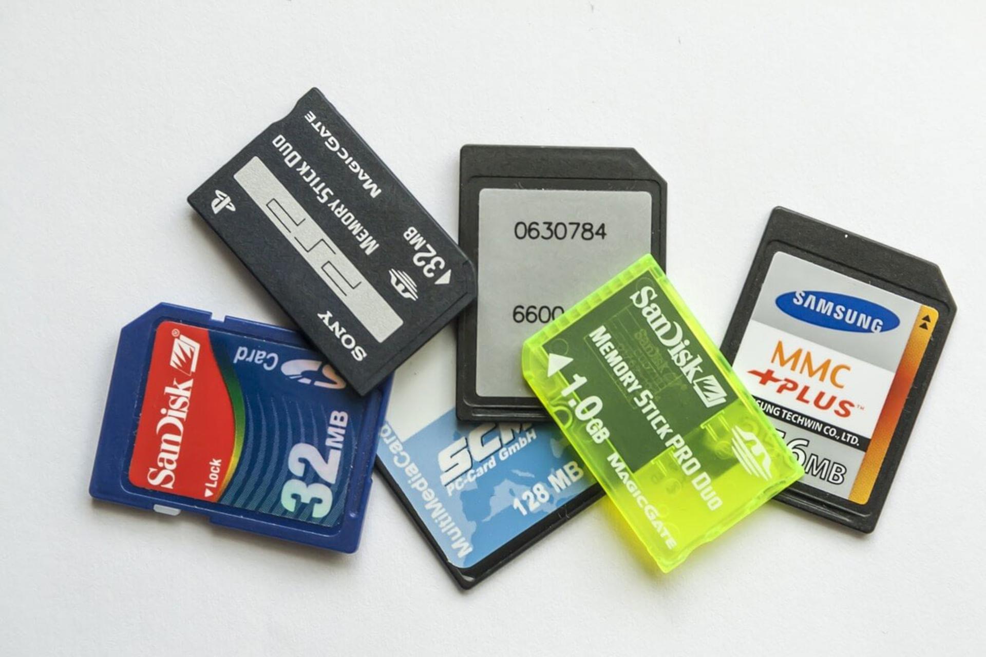تصویری از انواع کارت حافظه
