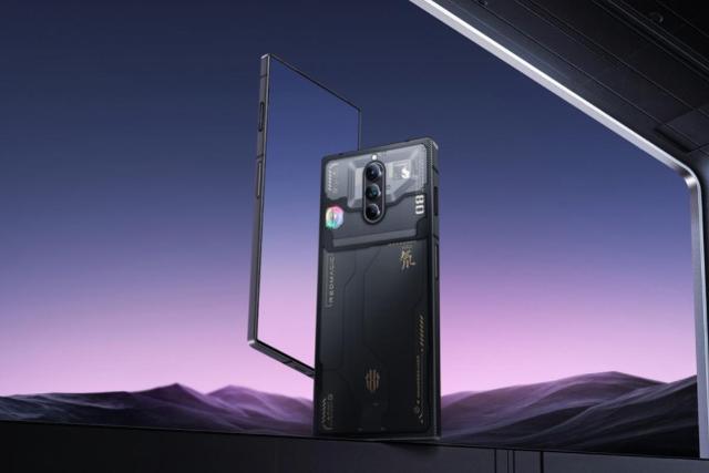 سری ردمجیک ۸ پرو با نمایشگر ۶٫۷ اینچی AMOLED و تراشه Snapdragon 8 Gen 2 معرفی شدند