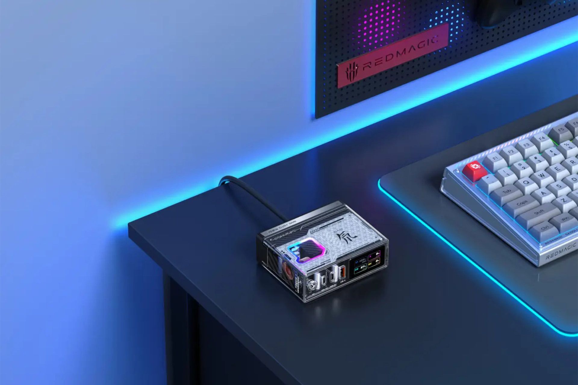 شارژر جدید گالیم نیترید dao 150w ردمجیک با ماژول مبدل رومیزی