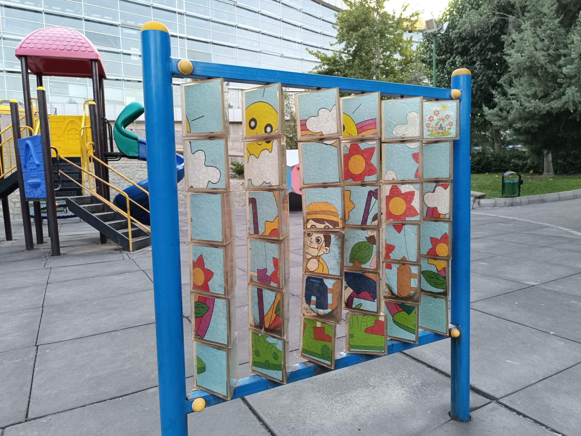 نمونه عکس ثبت شده با ردمی نوت ۱۲ پور پلاس در روز شماره ۱۸