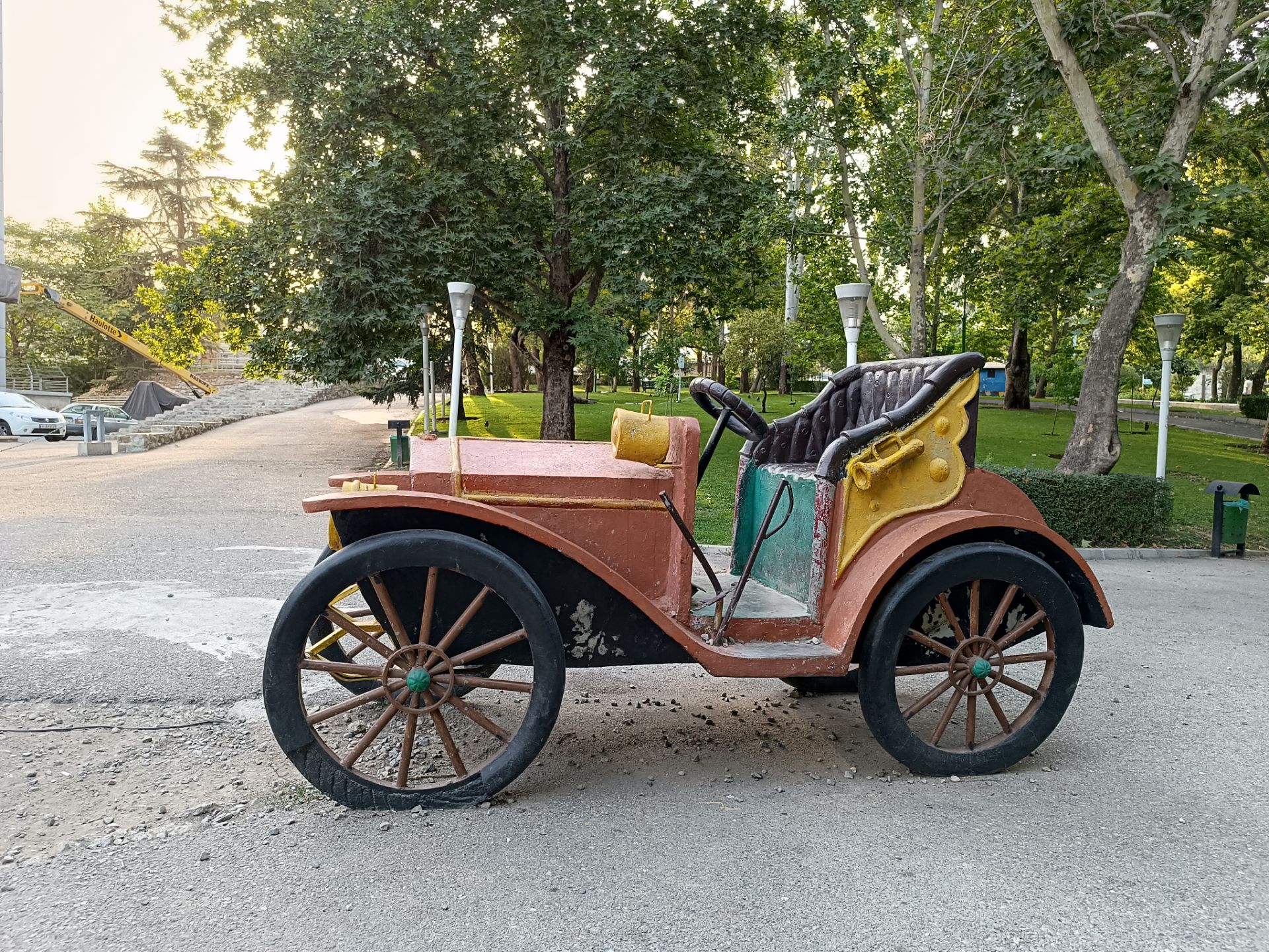 نمونه عکس ثبت شده با ردمی نوت ۱۲ پور پلاس در روز شماره ۲۱