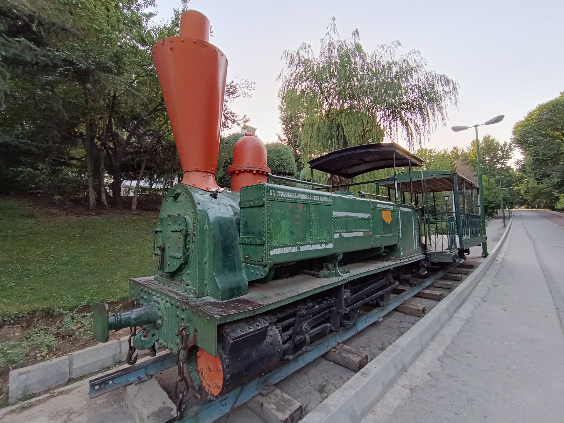 نمونه عکس ثبت شده با ردمی نوت ۱۲ پور پلاس در روز شماره ۴۰