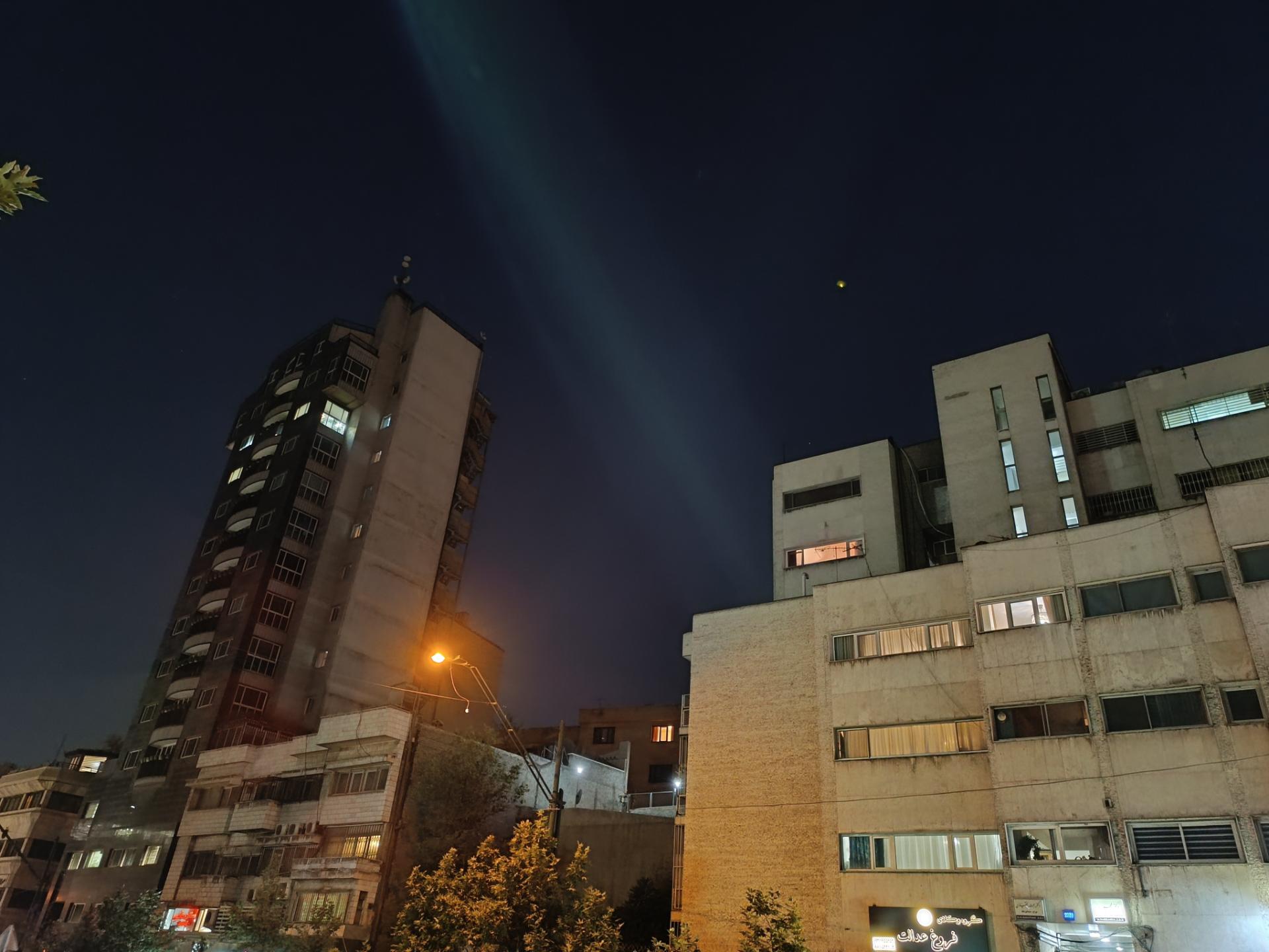 نمونه عکس ثبت شده با ردمی نوت ۱۲ پور پلاس در شب شماره ۳