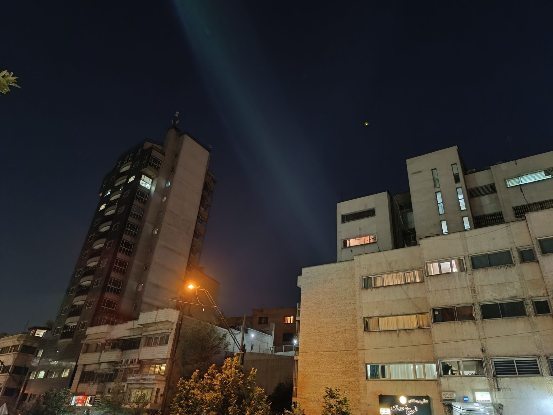 نمونه عکس ثبت شده با ردمی نوت ۱۲ پور پلاس در شب شماره ۳