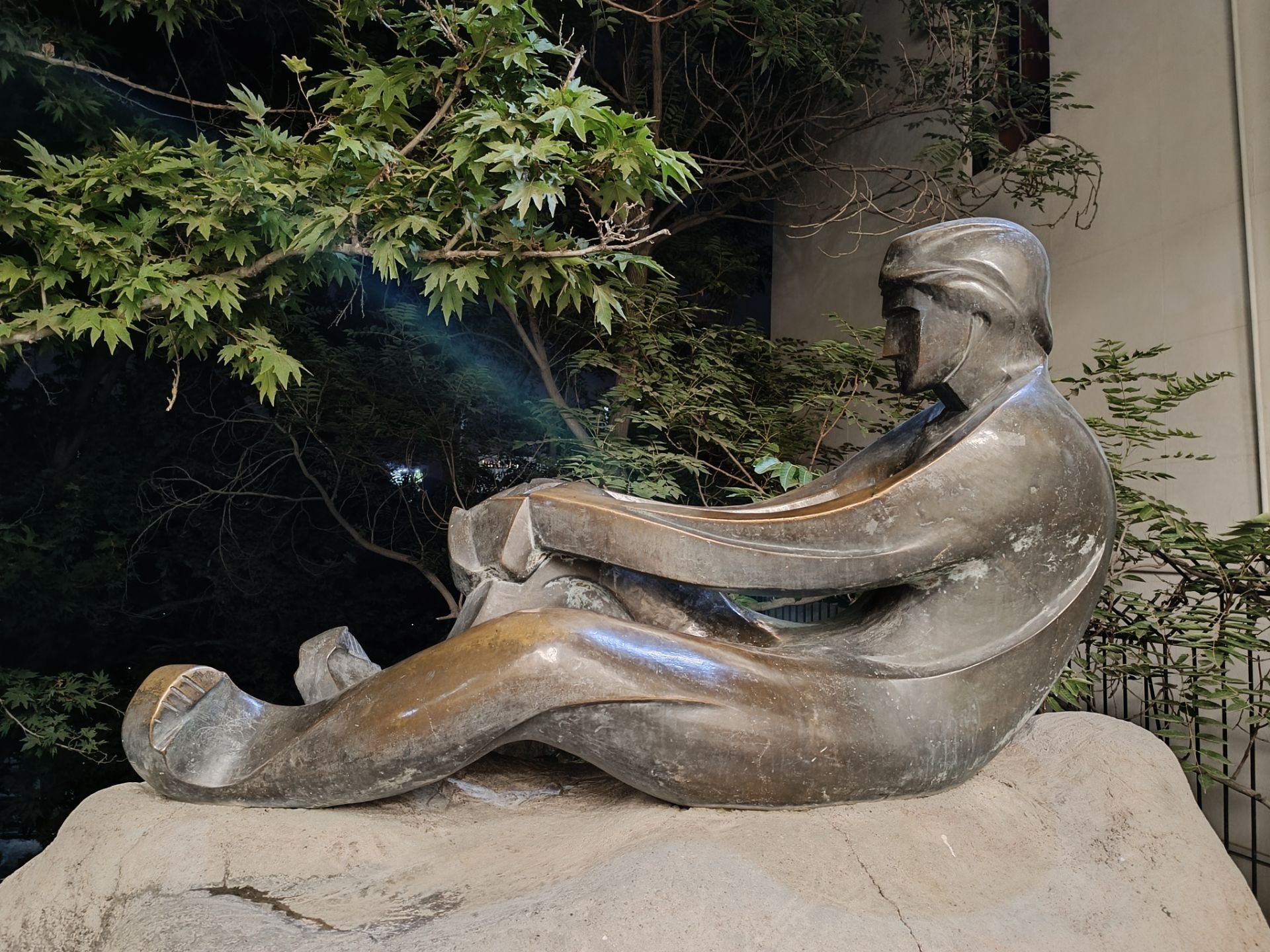 نمونه عکس ثبت شده با ردمی نوت ۱۲ پور پلاس در شب شماره ۶