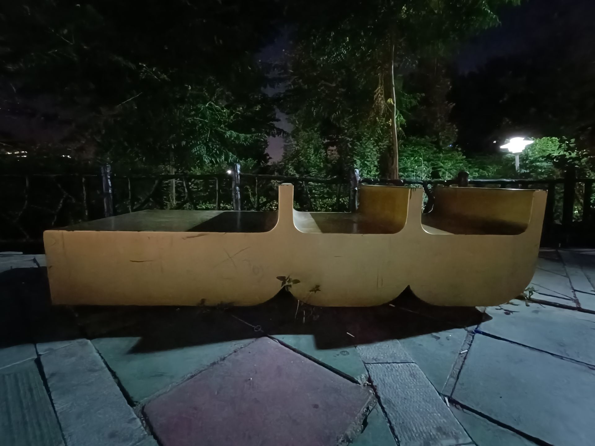 نمونه عکس ثبت شده با ردمی نوت ۱۲ پور پلاس در شب شماره ۱۱