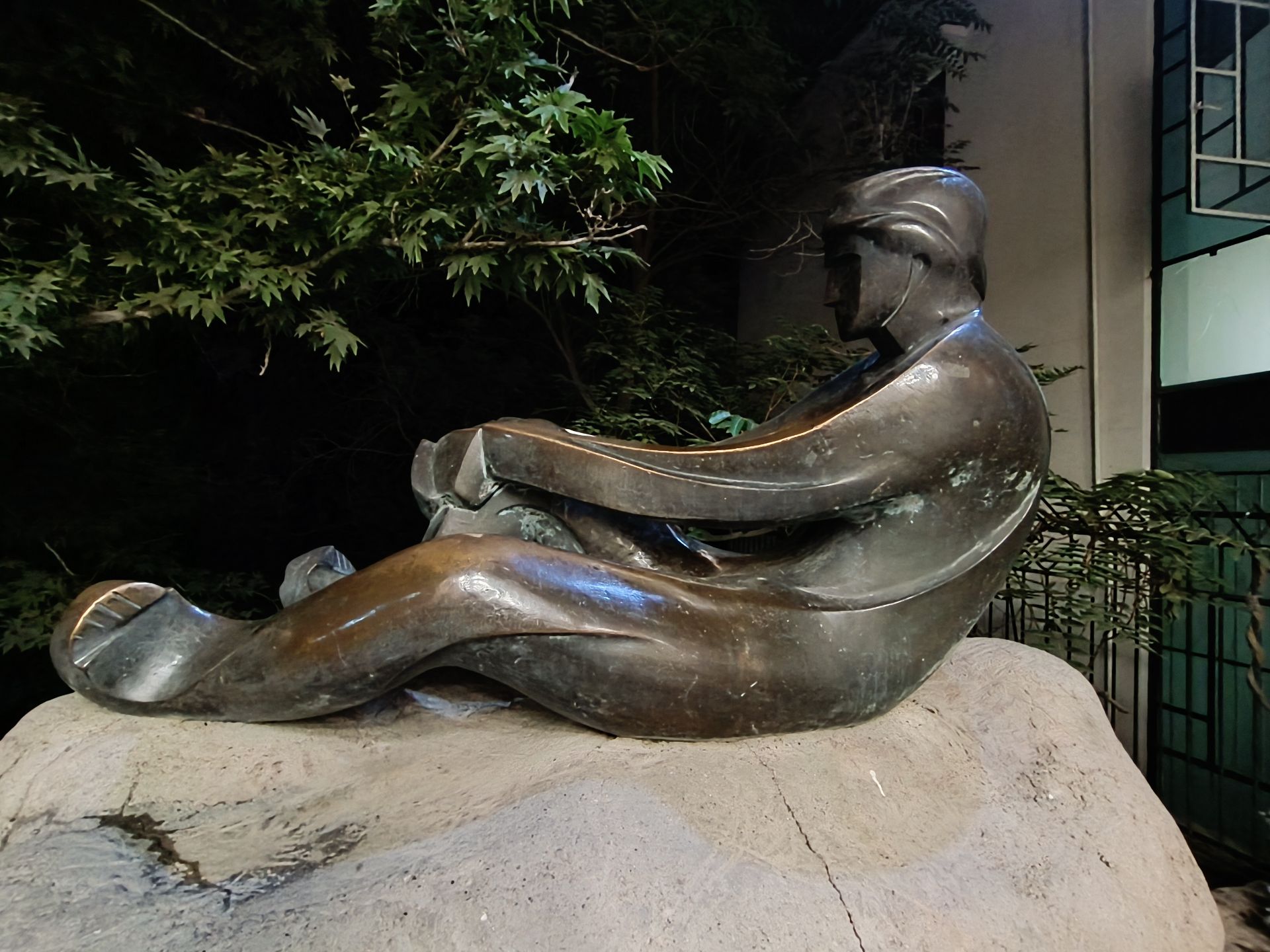 نمونه عکس ثبت شده با ردمی نوت ۱۲ پور پلاس در شب شماره ۱۵