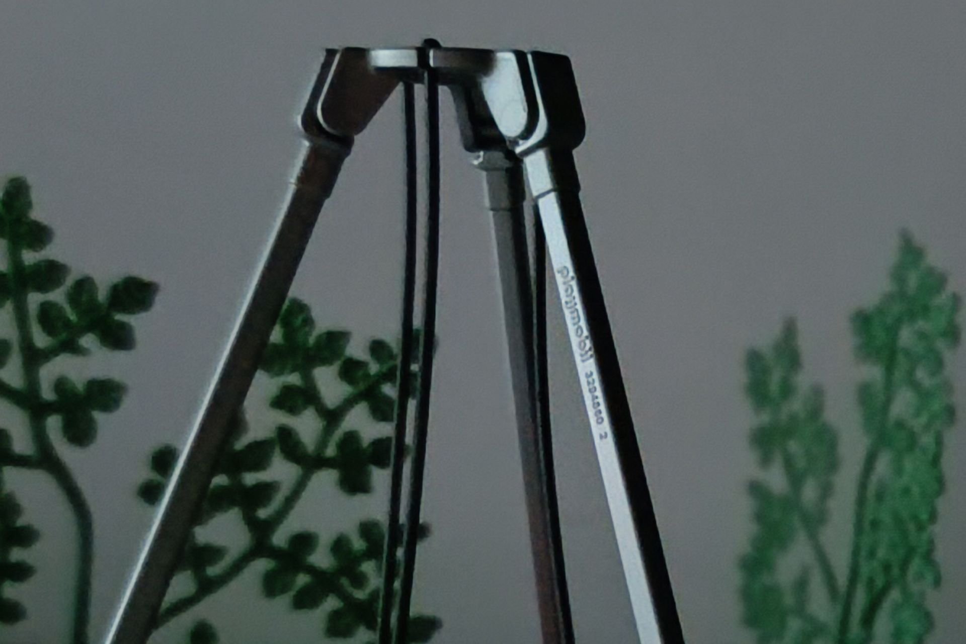 برش دوربین واید ردمی نوت ۱۲ پرو پلاس در نور کم نایت مود