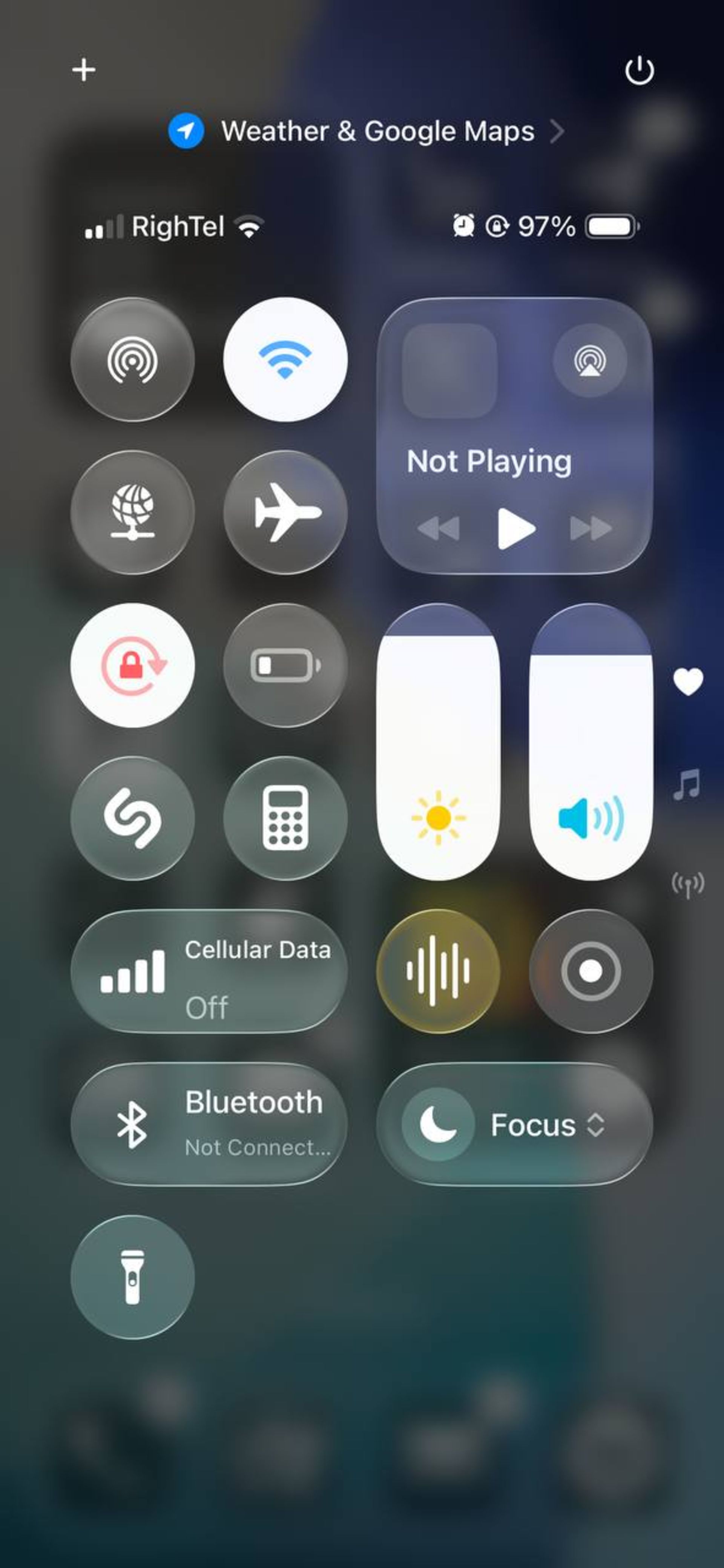 حالت Reduce Transparency در iOS 26 