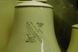 ظرف رادیواکتیو رویگیتور 