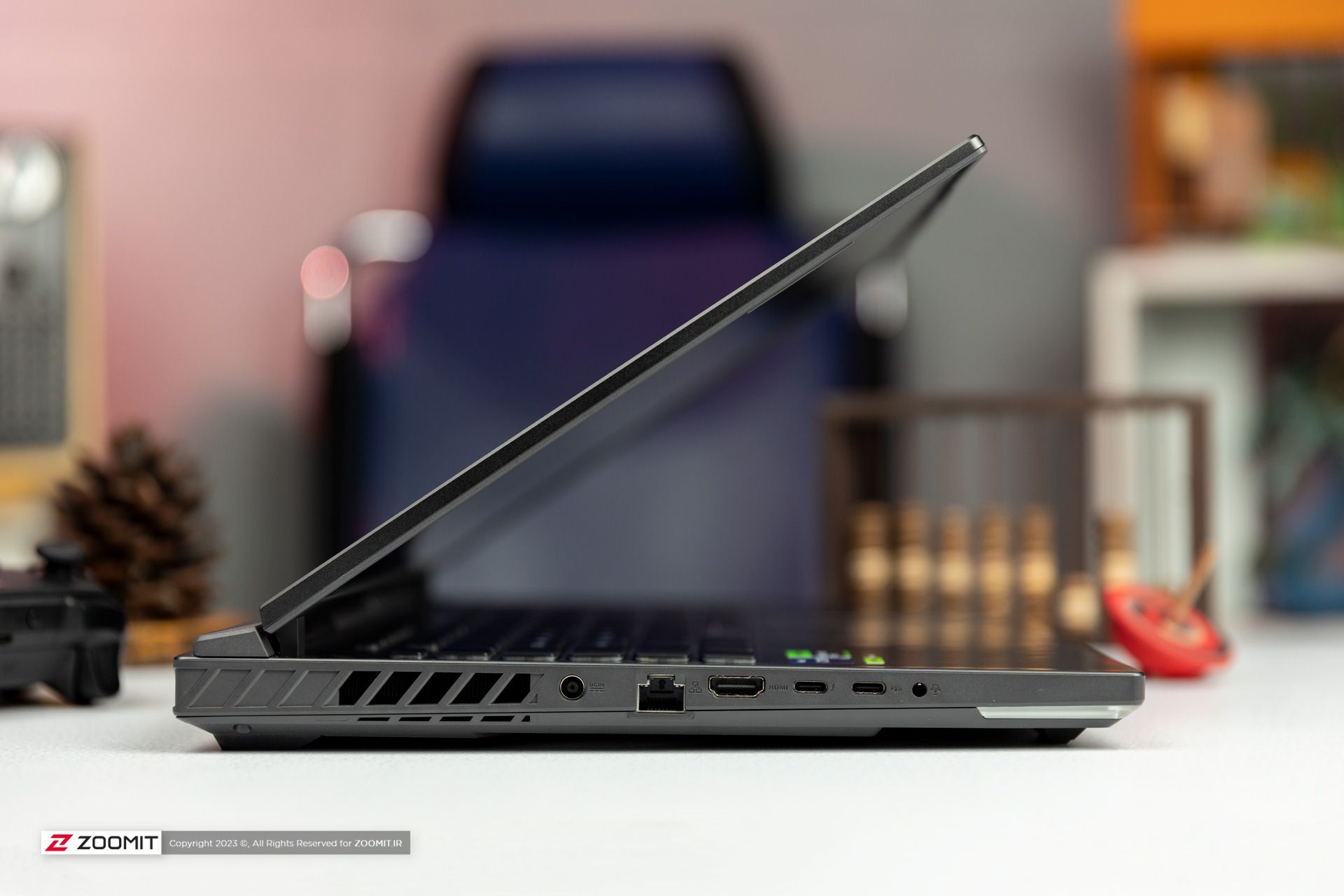 پورت‌های سمت چپ لپ‌تاپ گیمینگ ROG Strix G16 ایسوس