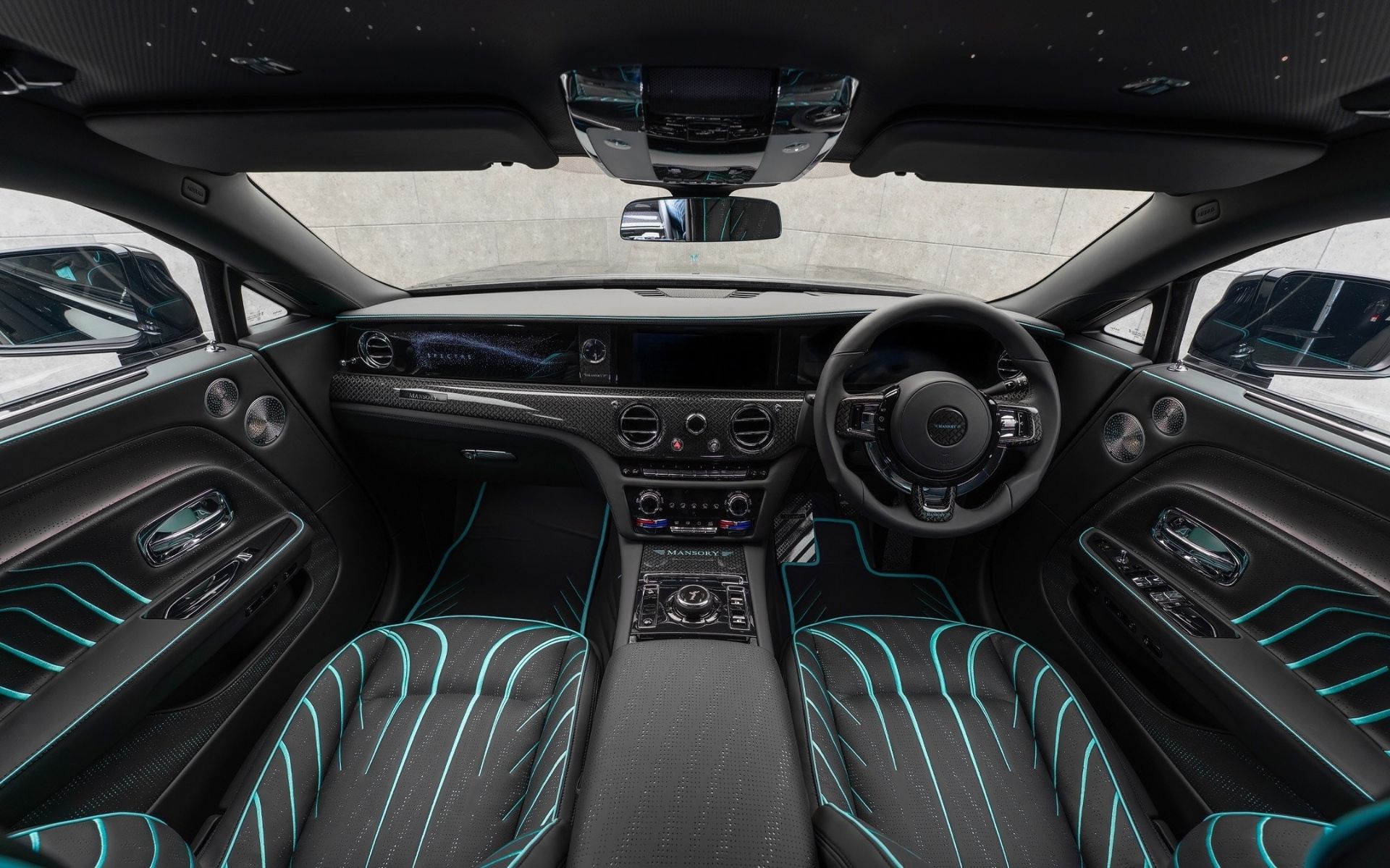 کابین داخلی رولزرویس اسپکتر منصوری