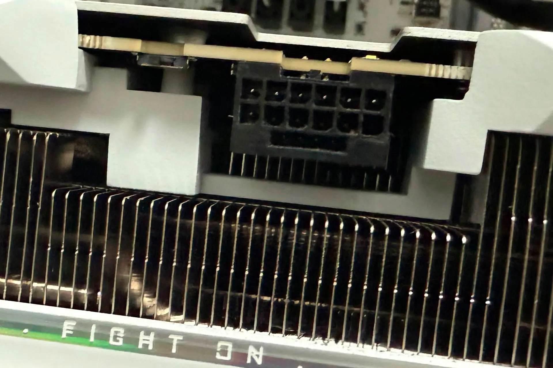 ذوب شدن پین گرافیک RTX 5090D