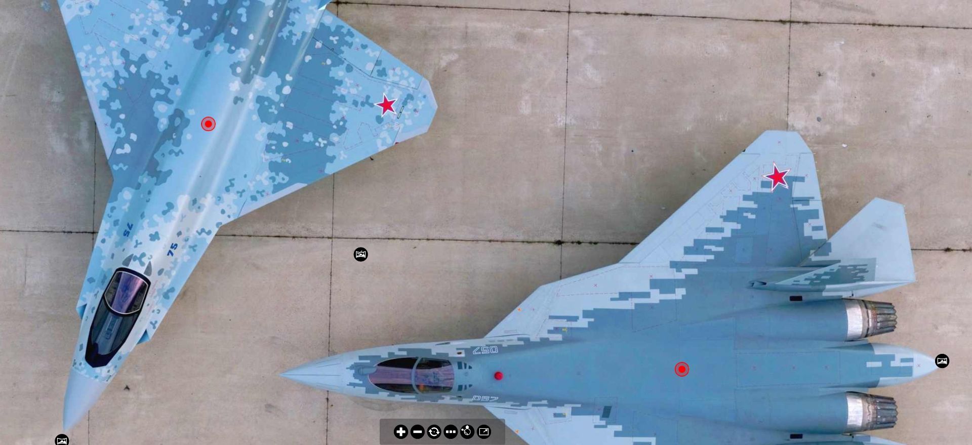 جنگنده‌ی سوخو ۷۵ و ۵۷ از نمای بالا