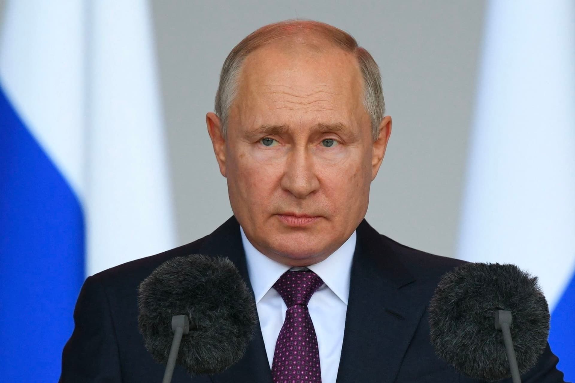 ولادیمیر پوتین / Vladimir Putin رئیس جمهور روسیه با کت شلوار