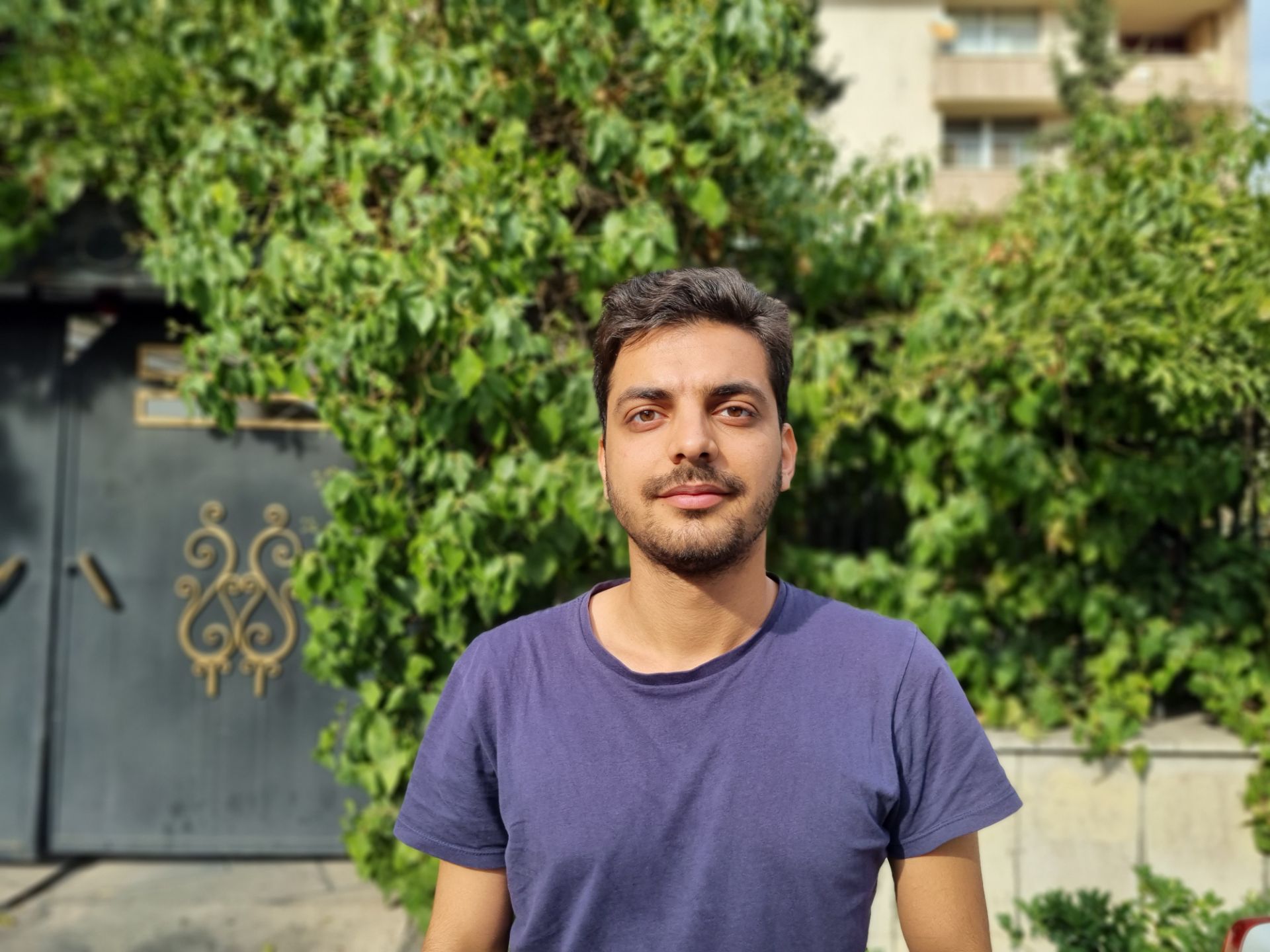 عکس پرتره با دوربین اصلی S21 FE