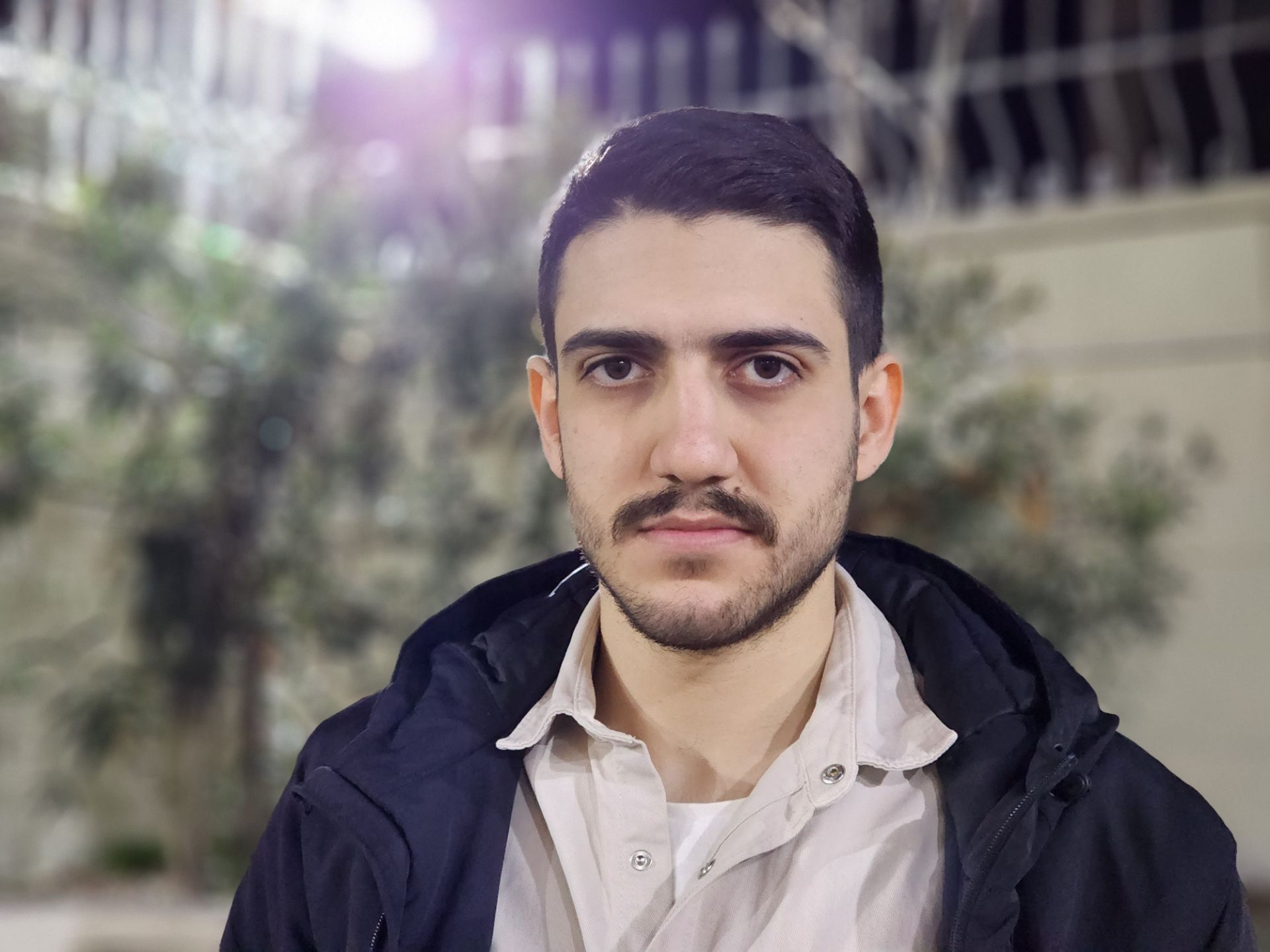 عکس پرتره با دوربین ۳ برابری گلکسی اس ۲۲ اولترا