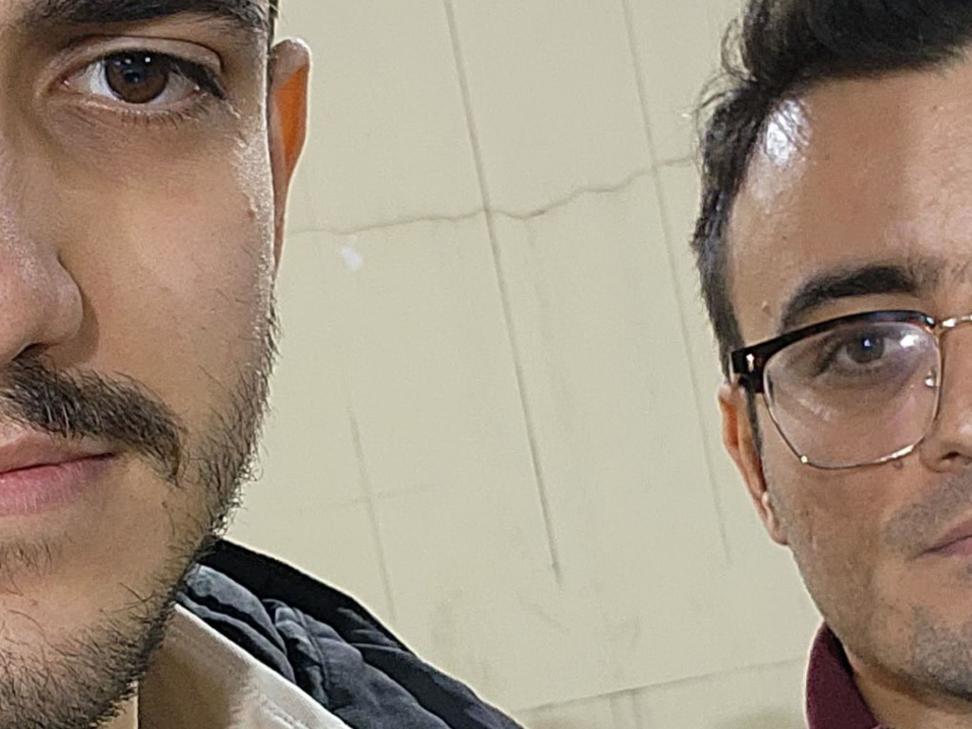 برش عکس سلفی گلکسی اس ۲۲ اولترا در تاریکی