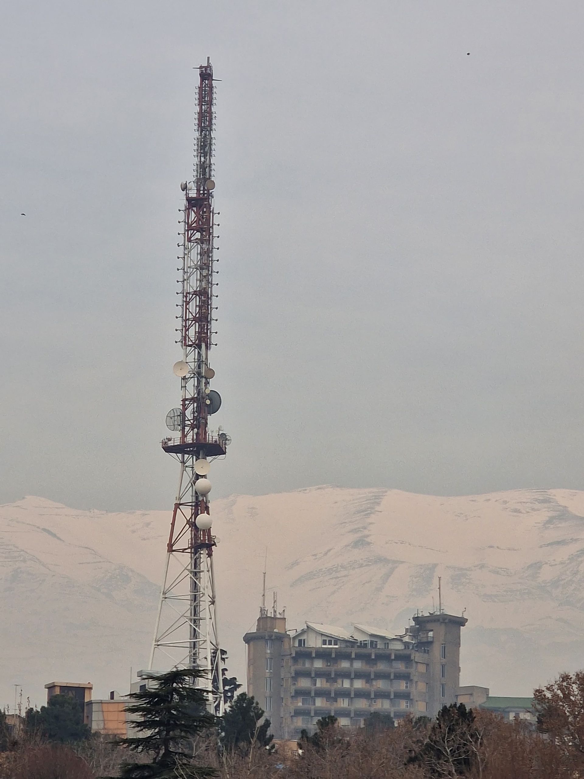 زوم ۱۰ برابری گلکسی اس ۲۲ اولترا