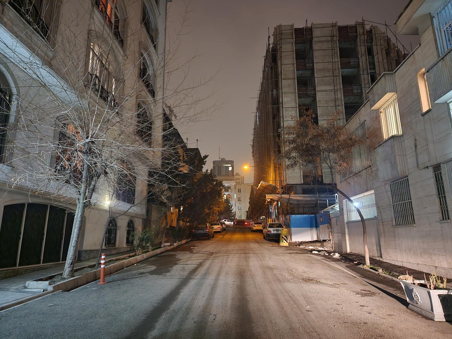 عکس دوربین اصلی گلکسی اس ۲۲ اولترا در تاریکی ۳
