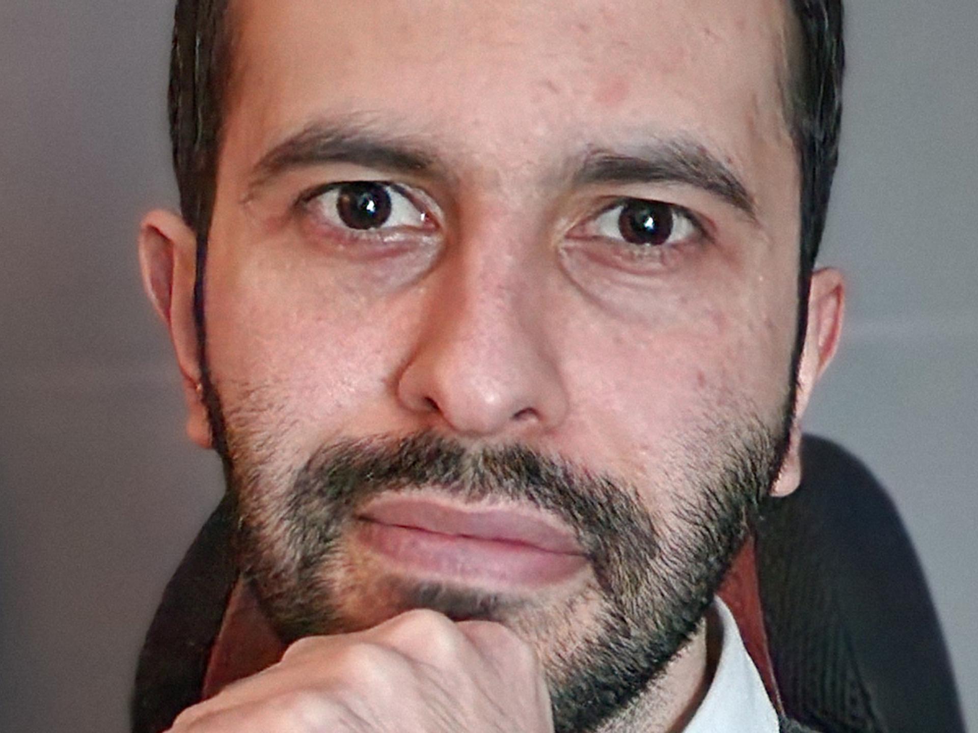 برش عکس پرتره گلکسی اس ۲۲ اولترا در نور کم