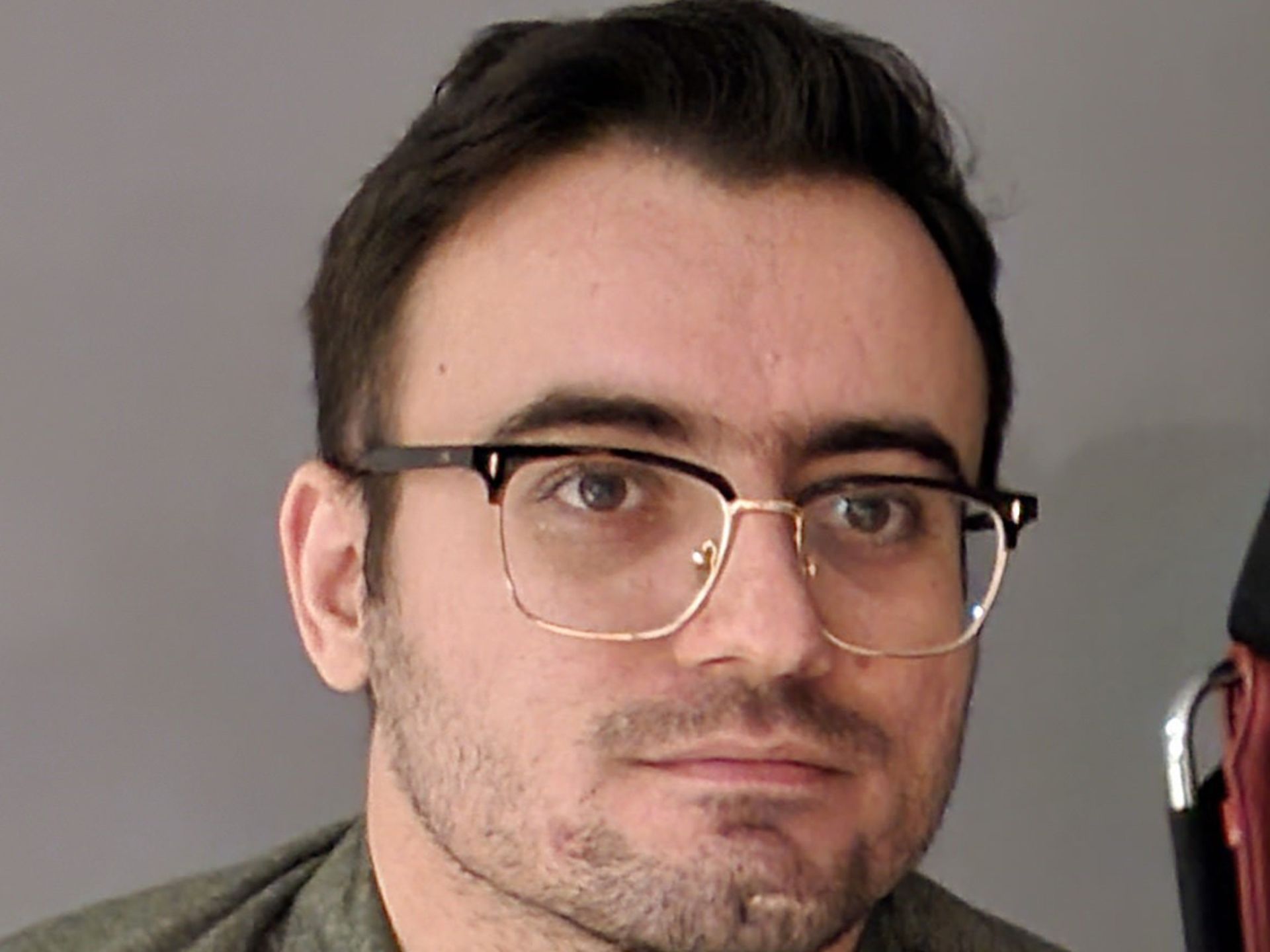 برش عکس سلفی گلکسی اس ۲۲ اولترا در تاریکی