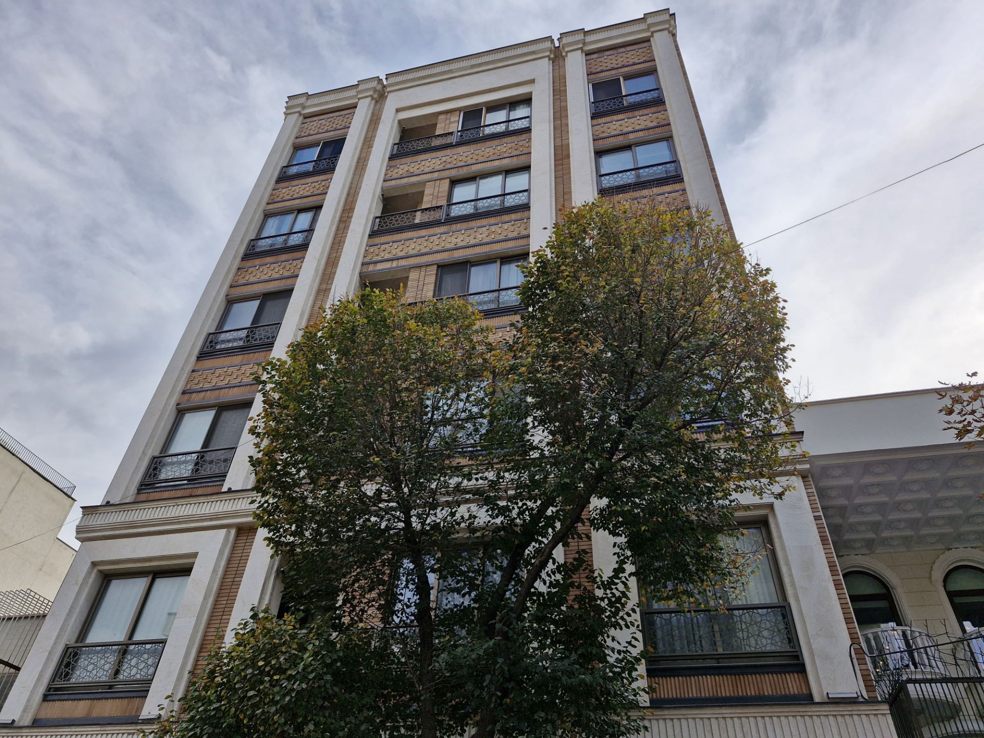 عکس دوربین اصلی گلکسی S23 FE