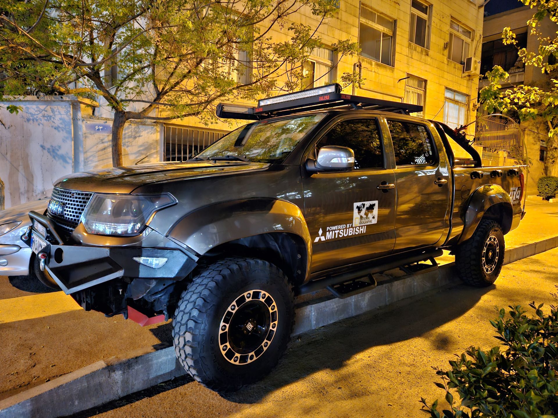 نمونه عکس دوربین اصلی اس ۲۳ در شب