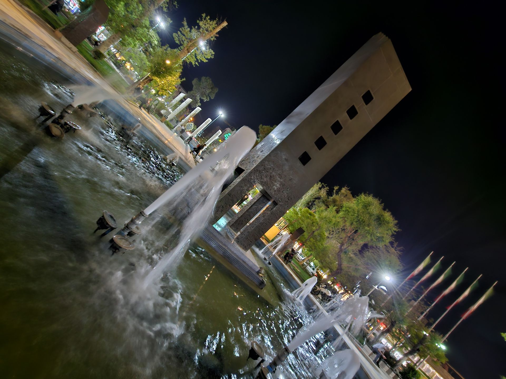 نمونه عکس دوربین اصلی اس ۲۳ در شب