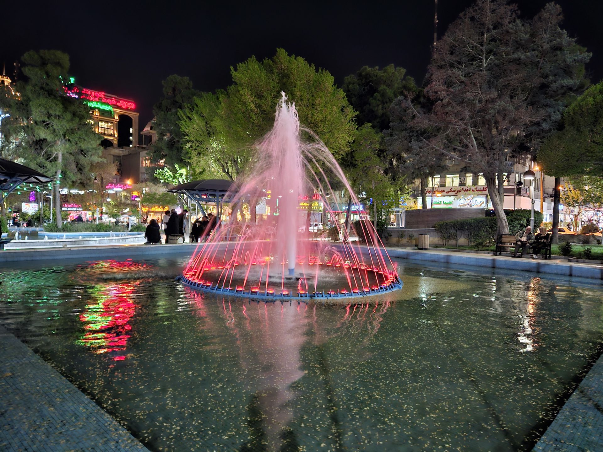 نمونه عکس دوربین اصلی اس ۲۳ در شب