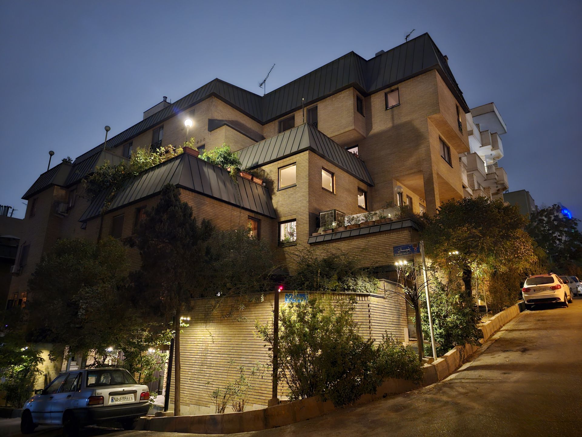 عکس ثبت شده با دوربین اصلی گلکسی S23 اولترا - شب