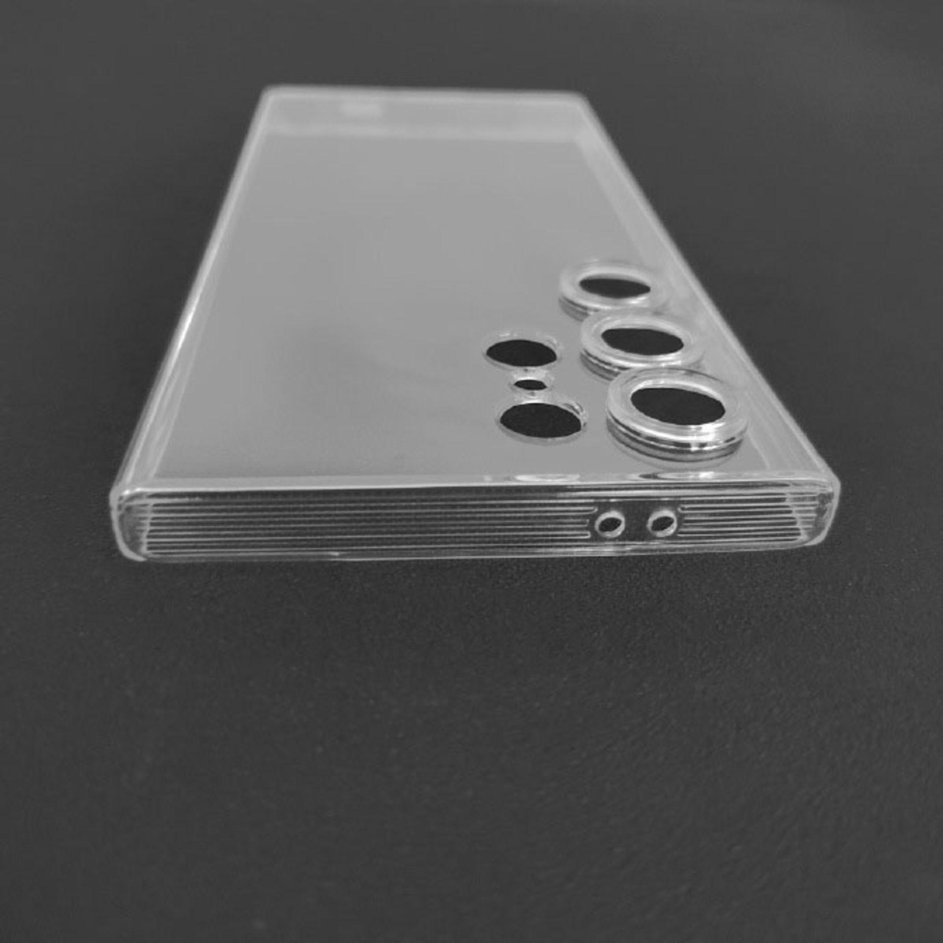 تصویر فاش شده از بالای کاور محافظ گلکسی S24 اولترا