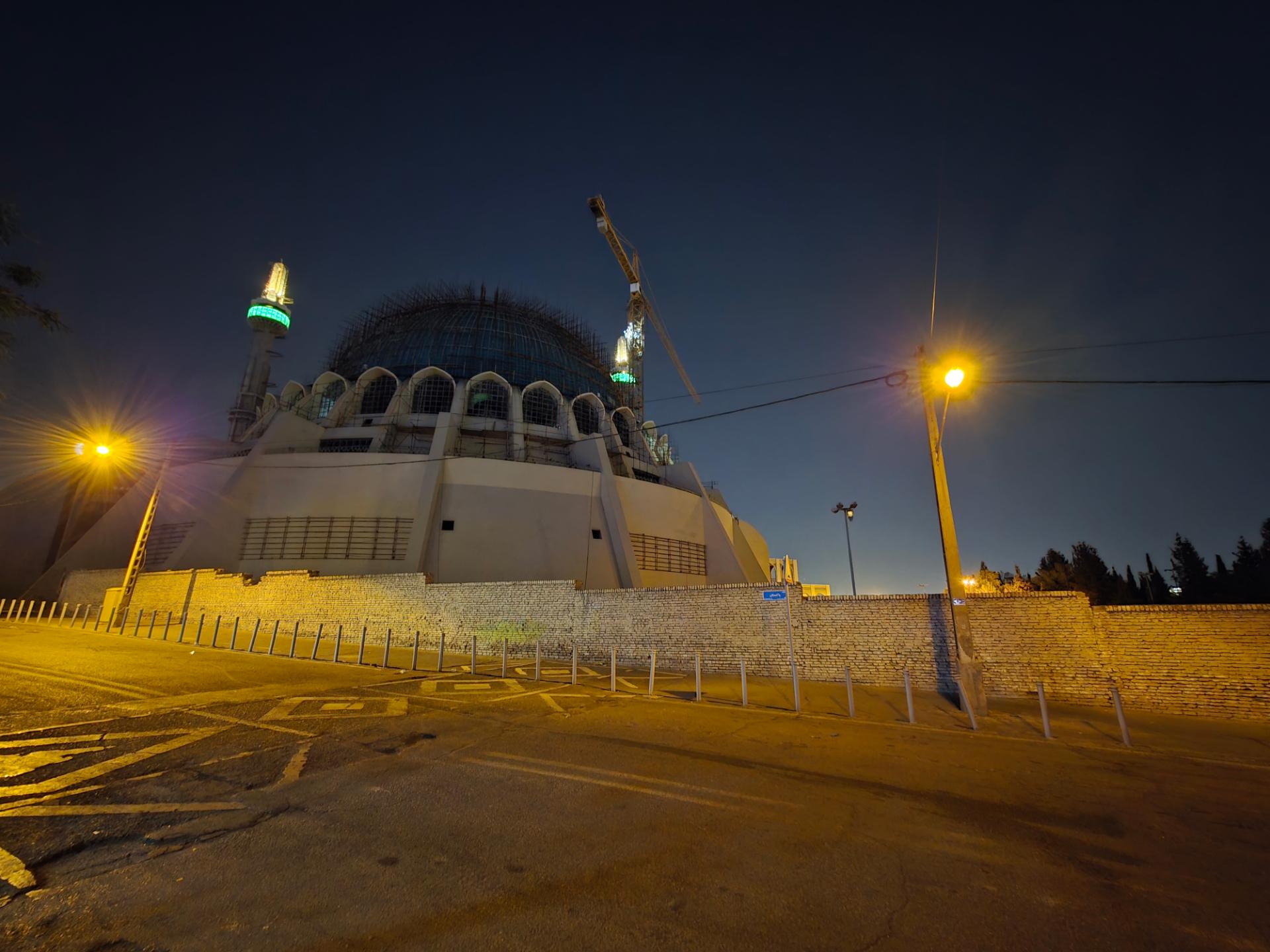 خیابان خلوت 